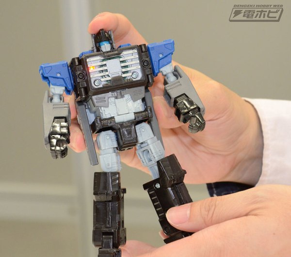 Generations Titans Return Titan Class Fortress Maximus   Dengeki Hobby Interviews Designer Shogo Hasui  (12 of 17)